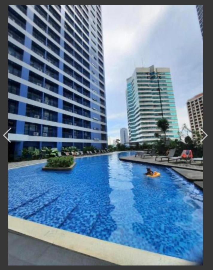 Cozy Crib @ Air Residences - Makati マカティ エクステリア 写真